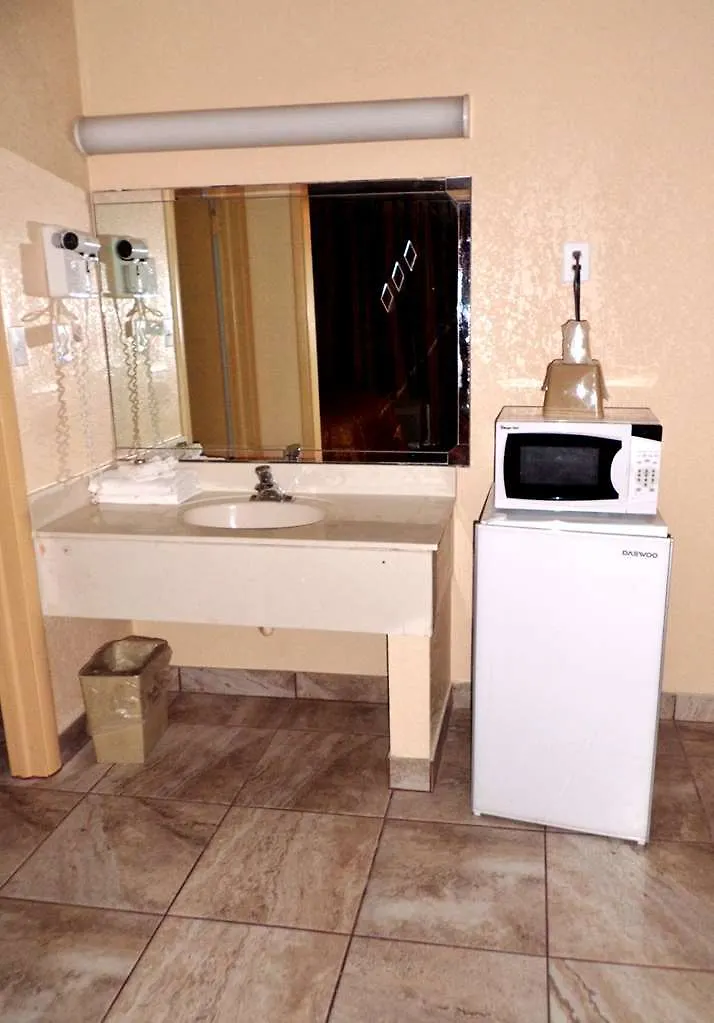 Hotel America'S Best Inn & Suites-Lakeland
